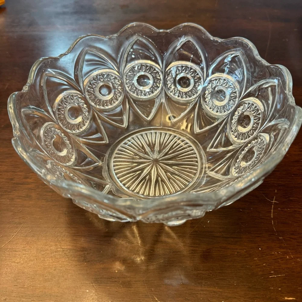Bullseye Fan Vintage Art Deco Glass Bowl